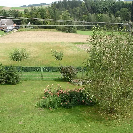 Haus Waldesruh Apartamento Grybow